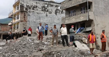 Katastrofa mjedisore/ Një javë kërkime në Nepal, shkon mbi një mijë numri i të vdekurve