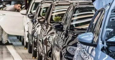 Lehtësohet barra tatimore/ Italia heq taksën e automjeteve për makinat e vogla dhe të mesme