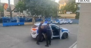 Arrestohet 34-vjeçari në Tiranë, dyshohet se kreu 16 vjedhje në lokale, kamerat kapin lëvizjet e të riut