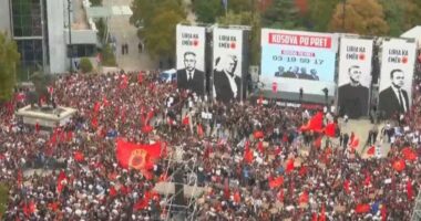Kosova pret Hashim Thaçin/ Dhjetëra mijëra në Prishtinë, tre ditë para vendimit në Hagë