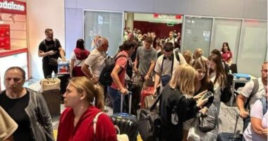 Turqia ka nisur anulimin e fluturimeve drejt Rusisë