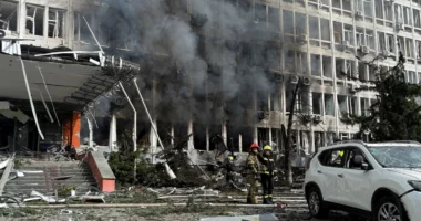 Sulmet ruse me dronë lënë rreth 100 mijë familje pa internet në Kiev