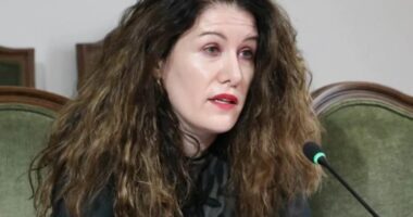 Hetime ndaj drejtueses së SHISH/ SPAK kërkon pezullimin e Vlora Hysenit dhe arrest shtëpiak