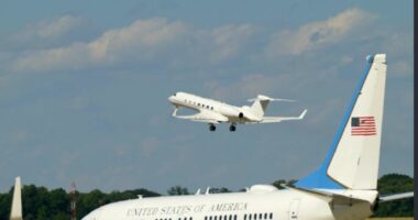Ndërprerje fluturimesh në SHBA/ Aeroportet e prekura në verilindje të vendit