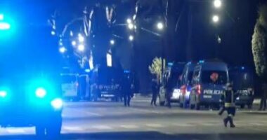 Situata në kryeqytet/ Nis pastrimi i Tiranës nga dhuna e të shtunës