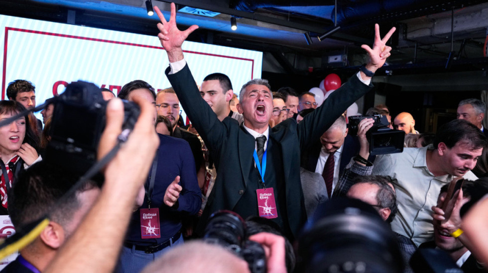 Foto nga burimi: Beograd, ndryshojnë fytyrat, jo strategjia/ Programi i listës studentore: Kundër Kosovës e Bordit të Paqes