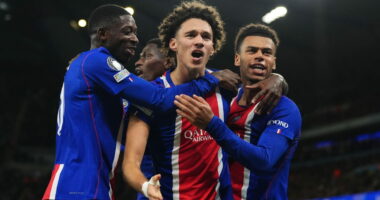Champions, PSG si kampion në Angli/ Parizienët triumfojnë bindshëm, 3-2, Man City bie në shtëpi