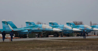 Ukraina shkatërron gjashtë bombardues rusë “Su-34M” në Voronezh