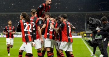 Milan, “djall” për një orë/ Skuadra kuqezi kryeson 3-0, por në fund mund 3-2 Atalanta