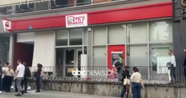 Bankat, ‘në shënjestër’ të dhunuesve/ Sulmohet një tjetër bankë e nivelit të dytë te ‘Rruga e Elbasanit’