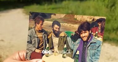 Tropojë, ku u organizuan luftëtarët e UÇK/ Në vitet e luftës në Kosovë, shtëpi e kulla u kthyen në pika strehimi