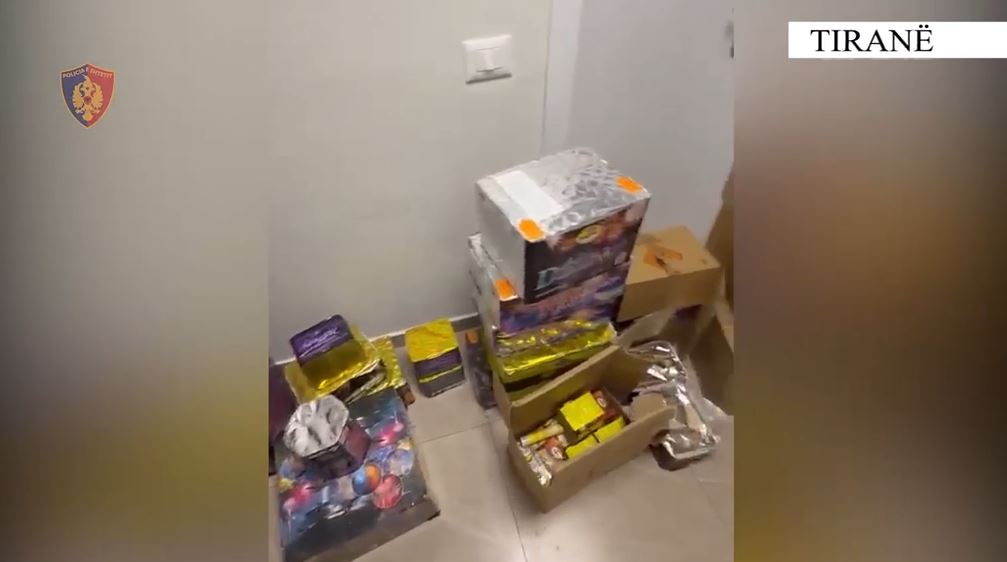 Tjetër bazë  guerrilase   32 vjeçari u shiste lëndë piroteknike maskave në protestë