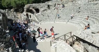 Mozaikët e Butrintit si punime artizanale/ Nga qeramika te guri, motivet e mozaikëve marrin forma të ndryshme