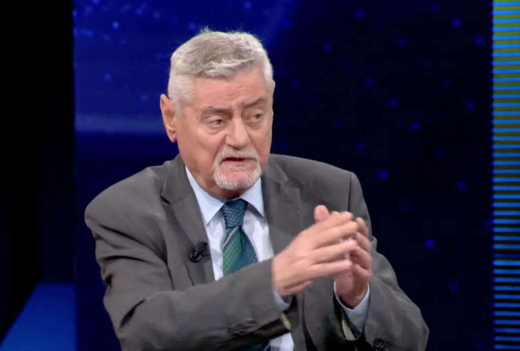 Territorialja  Dashamir Shehu apel PS  Thirrini mendjes  dilni nga kjo skemë elektorale  Sa para dhe kompetenca do u jepni bashkive 
