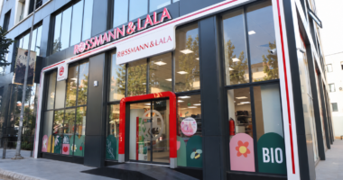 Rossmann & Lala vijon me uljet e çmimeve, këtë herë në fokus kozmetika
