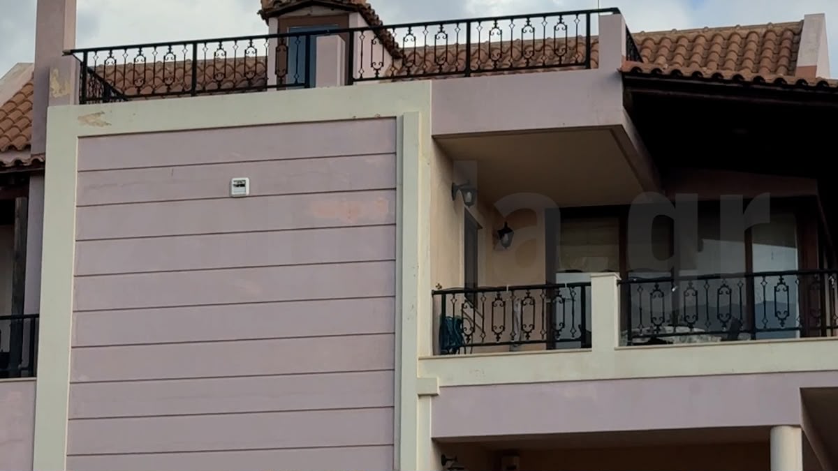 Greqi  rumuni plagos me thikë ish gruan dhe partnerin e saj shqiptar