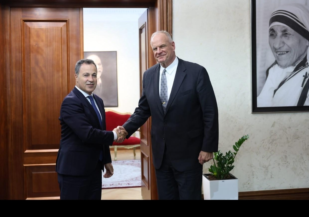 Peleshi pret në Kuvend ambasadorin e ri të SHBA në Shqipëri  Partneriteti strategjik vijon të forcohet