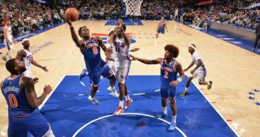 NBA nis sot spektaklin/ Fillon në SHBA kampionati më i fortë i basketbollit në botë