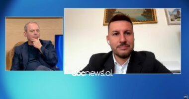 Nga gomonia te Parlamenti Europian! Historia e shqiptarit që nisi nga zero e arriti majën e Europës