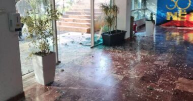PS: Sulmi nga Shehaj, Qori dhe Doktori!/ Reagimi i Taulant Ballës, pas thyerjes së xhamave të selisë rozë