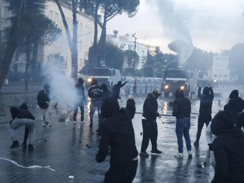 Ekskluzive/ Si u ndalën katër dronët kamikazë. Të shtunën e kaluar u parandalua terrori mbi Tiranë