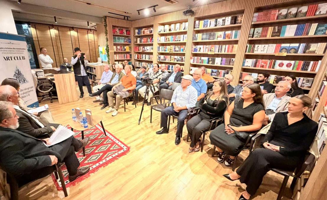 Një udhëtim poetik mes historisë  kujtesës dhe ëndrrës