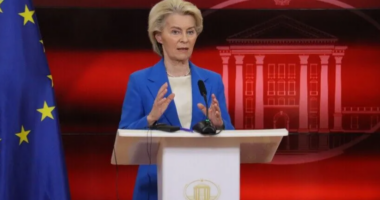 Von der Leyen afron Shkupin me Sofjen/ Presidentja e KE: Takim dypalësh javën e ardhshme për zgjidhjen e konfliktit