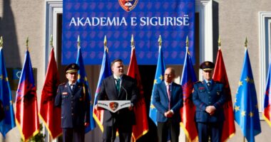 Demo tek Akademia e Sigurisë: Një standard i ri, nis nga brezi i ri. Rritje e konsiderueshme pagash për Policinë e Shtetit