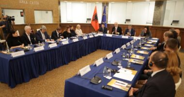 “Banka e Shqipërisë s’u sulmua as në 1997”, Rama: Do i adresojmë problemet duke i nxjerrë një për një detyrat