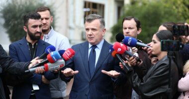 “Votuam ligjet e integrimit”/ Balla: Nuk humbasim asnjë seancë, do të mbyllim proceset e negociatave