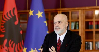 Nga rritja e bursës te praktikat e punësimit/ Rama: Lajmi i mirë për studentët sot …