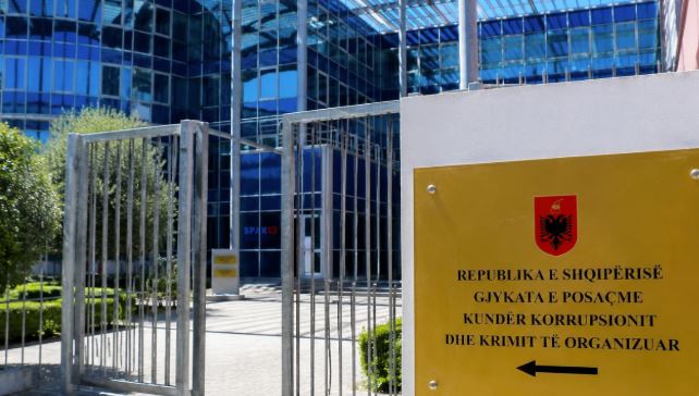 Zhbllokohen përkohësisht gjyqet në GJKKO/ Apeli administrativ pezullon bojkotin e avokatëve