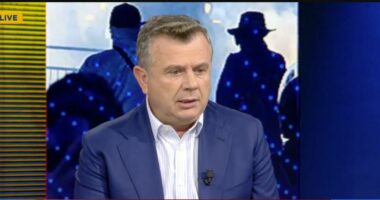 “Investimet në arsim, si asnjë qeveri tjetër më parë”/ Balla: Kushtet në konvikte të shkëlqyera