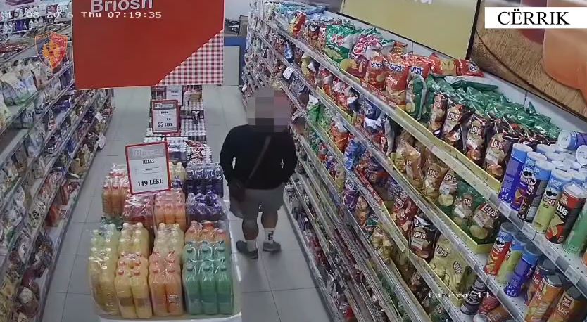 I vuri zjarrin supermarketit në Cërrik, arrestohet 45-vjeçari