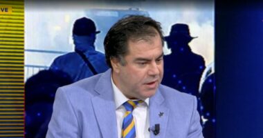 Protesta/ Avokati: Të gjithë duhet të jenë të barabartë para ligjit