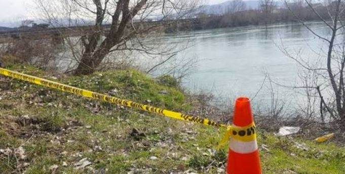 Gjendet e pajetë e moshuara në një rezervuar në Devoll
