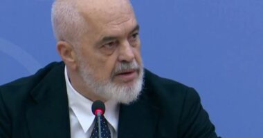 “Të mitur vihen përpara dhe dërgohen si mish për top”/ Rama: Ëndërrojnë të kthehet prapë 21 janari
