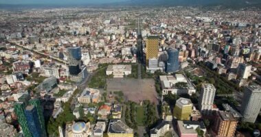 Ekonomia shqiptare do vijojë rritjen/ BB: Në 2026 zgjerohet me 3.4%, ndër më të lartat në rajon