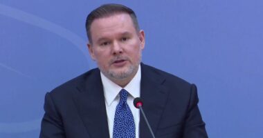 Protestat, Demo: Nuk tolerojmë kërcënimet ndaj efektivëve! Policia nuk është aty për t’u përballur dhunshëm me qytetarët
