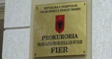 Fier/ 14 persona nën hetim, ushtronin këmbim valutor pa licencë