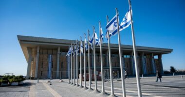 Zgjedhjet e tetorit në Izrael, Gjykata Supreme lejon partitë arabe të garojnë