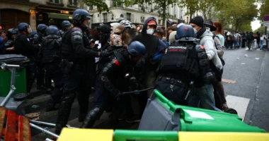 Protestat e nxënësve përshkallëzohen në Francë, qeveria kërkon dialog