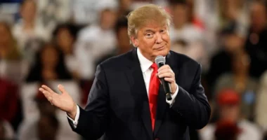 “Ju lutemi, votoni për ne”, Trump: Nëse nuk fitojmë në nëntor, demokratët do më shkarkojnë