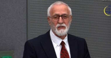 Jakup Krasniqi refuzon mjekët në Hagë/ “Nuk kanë respektuar asnjë të drejtë njerëzore në gjashtë vite”