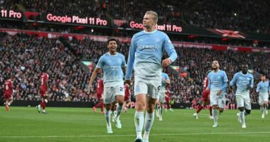 City bën ligjin në “Anfield”/ I rrezikuar nga dënimet, por shkatërron 3-0 Liverpool
