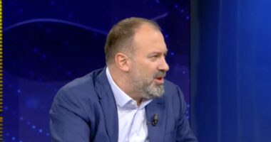 “Dy nga deputetët, një seri shqetësimesh për ‘Territorialen’”/ Mazniku: Duhet të vendosim për territorin, ndarja lidhet me ciklin elektoral