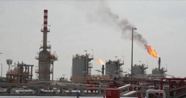 Rritet nafta në bursa/ Sulmet shenjëstruan anijet në Ngushticën e Hormuzit
