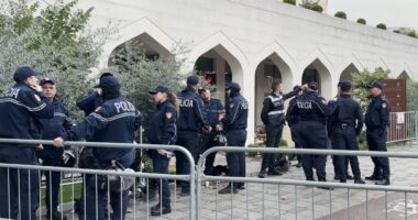 Qeveria miraton shpërblimet për policët/ Mbi 2800 efektivë marrin nga 270 mijë lekë