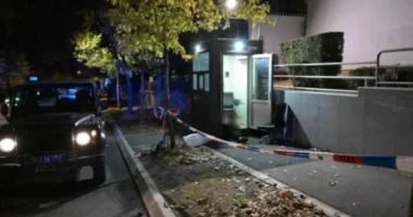 Sulm me thikë jashtë ambienteve të ambasadës izraelite në Serbi