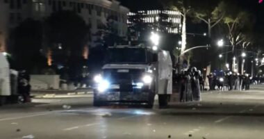 Grupi i Tik Tok “përshëndet” Policinë/ Fundi i zakonshëm i një ditë “rutinë”në bulevard